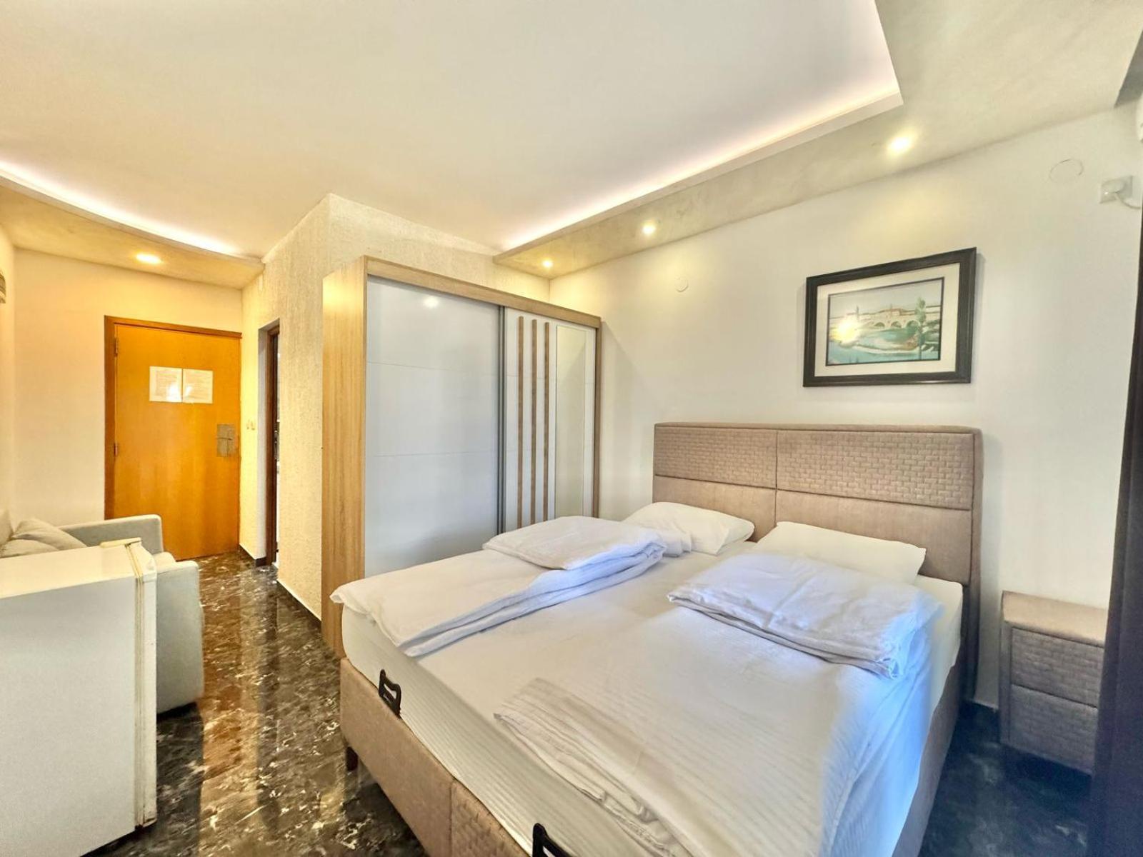 Beachfront Hotel Palma - Jaz Budva Dış mekan fotoğraf