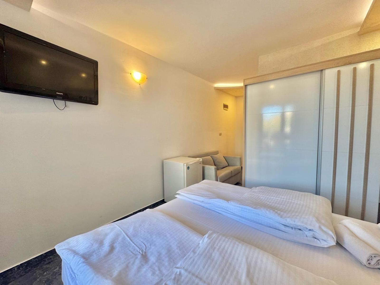 Beachfront Hotel Palma - Jaz Budva Dış mekan fotoğraf